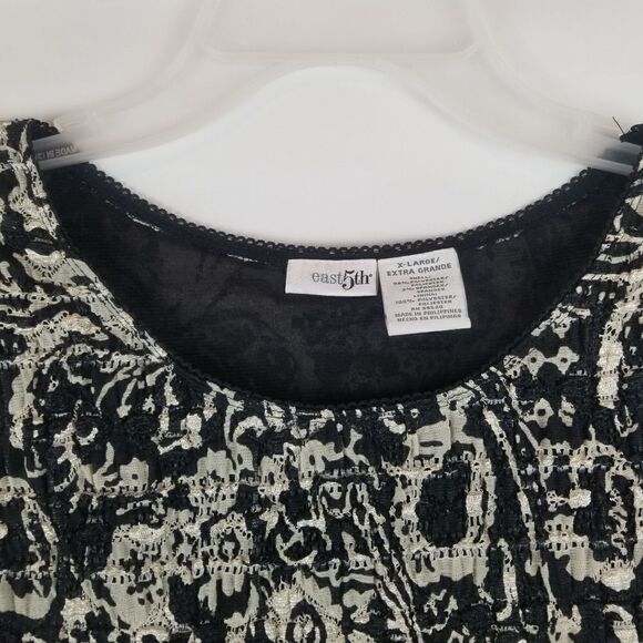 EAST 5TH SHIRT SLEEVE BLACK WHITE TOP. AT-LARGE. - Picture 2 of 16